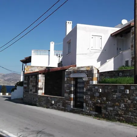 Niki Case de vacanță Masouri