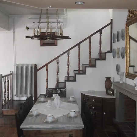 Niki Case de vacanță Masouri