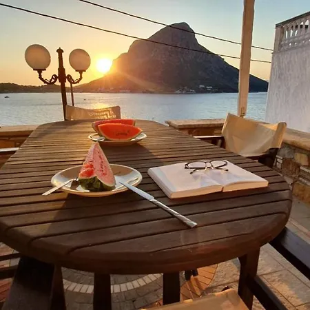Niki Holiday home *